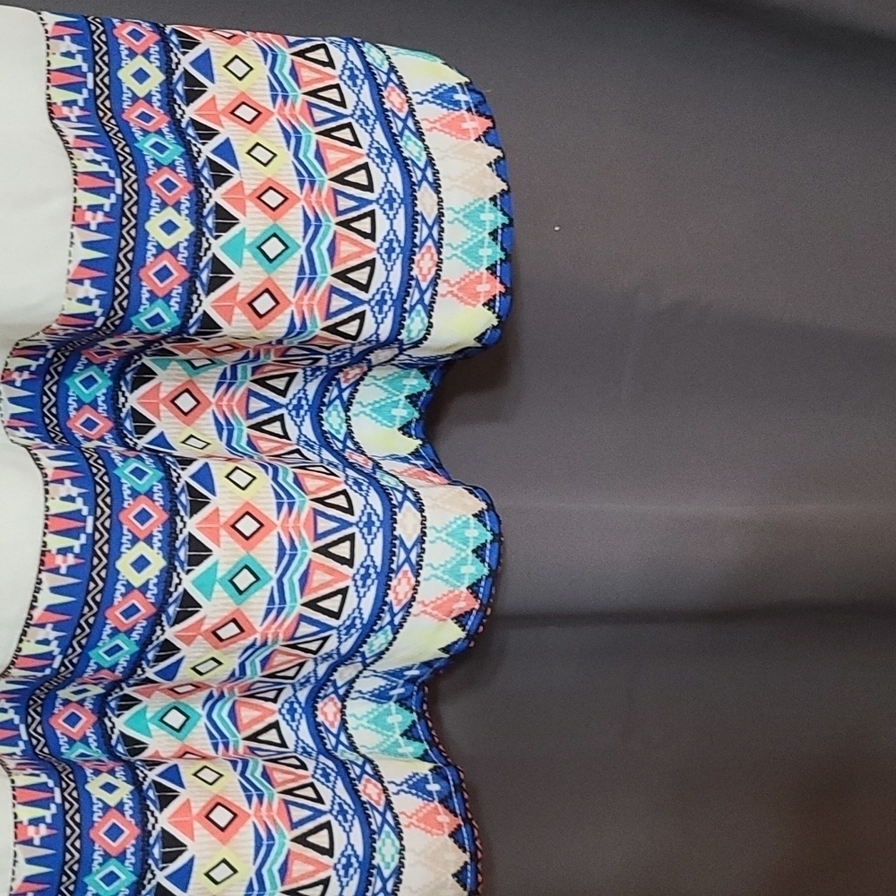 Lily Rose BoHo Style Dress Aztec Design Lined V-neck Summery Size M GUC … - Picture 3 of 9